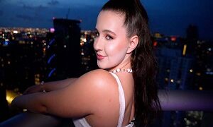 Alana Rose – First Time Fucking a BBC