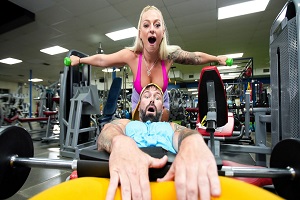 Busted! – Elana Bunnz & GI Joey