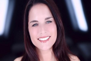 Ashley Renee – Beginner Attract Introduces Ashley Renee A Horny Milf That Will get All Tingly When Arousing A Man