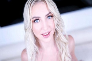 Britt Blair – Petite Blonde That Loves Sucking, Fucking and Swallowing