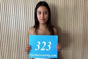 Camila Palmer – Sizzling latin babe needs to strive a naughty photograph taking pictures – E323