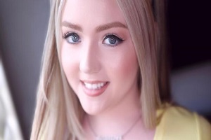 Eva Nyx – Newbie Attract Introduces Eva Nyx, Petite Blonde Cutie Giving Head, Getting Fucked and Swallowing