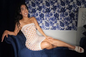 Jasmine Sherni – Jasmine’s Creamy Filling