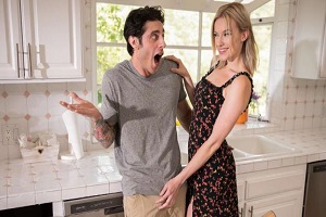 Lindsey Lakes – Blonde Widow Desires Her Stepson’s Cock