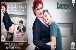 Luna – Facesitting large ass stepmom Luna seduces her stepson to hardcore fuck her and eat her ass!