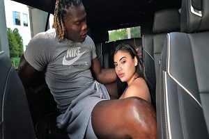 Michelle Martinez – Fucking Michelle Martinez in an Escalade