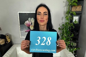 Salina Shein – Black leather-based, inexperienced lace and first casting – E328