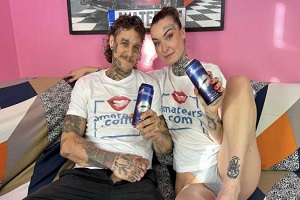 Tabitha Poison – Tattooed beginner couple loves it onerous – E70