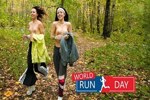 Violet Clarke & Rihanna Black – World run day