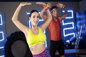 Nelly Kent – Dance coach works an enormous laborious muscle