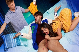 Mila Milkshake – Each Gap Crammed: Sharing My New Girlfriend