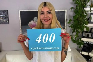 Luna Bbunny – Horny blonde loves attractive Czech males – E400