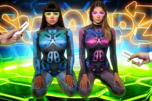 Beca Barbie & Della Cate – Robo-Stepsis