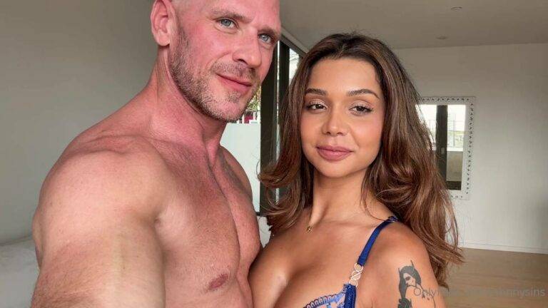 Ava Amira Selfmade Booty Name Sextape With Johnny Sins