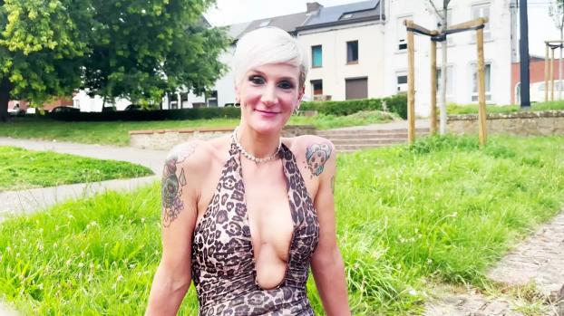Jen – Jen, 38, is shifting up a gear!