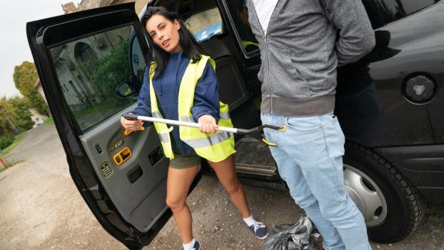 Lexi Dona – Group Service
