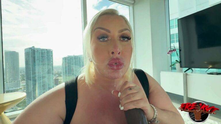 Mz Dani Sloppy Blowjob Cum Consuming Busty Whore