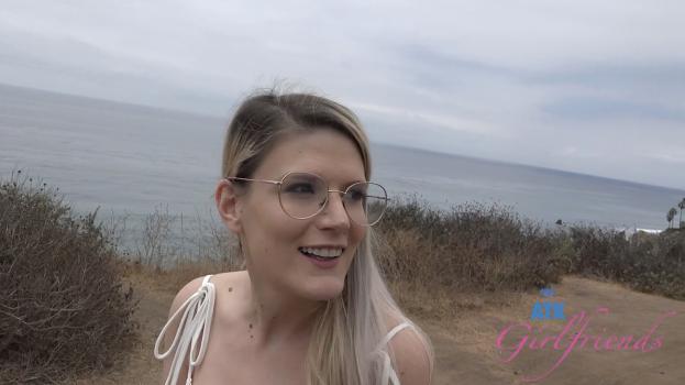 Riley Rose – Malibu Seaside 1