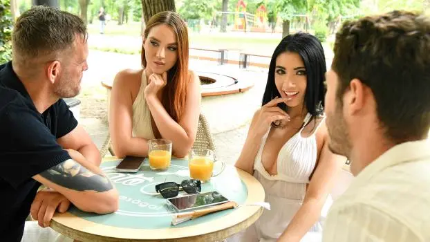 Emily Pink & Leya Desantis – Emily Pink & Leya Desantis’ Group romp
