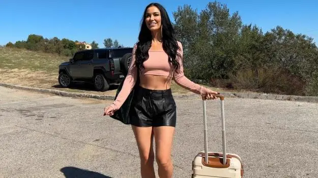 Venus Valencia – Venus Valencia Meets Her New Roommate, Porn Dude