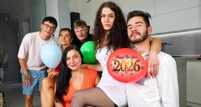 Fiona Sweetyx, Christina Santes & Yvette Moore – Get up, it’s your birthday!