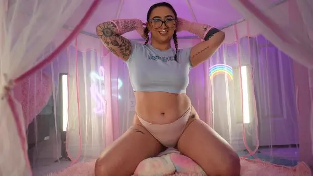 Nina Nova – Nina Is An Inserted Fan