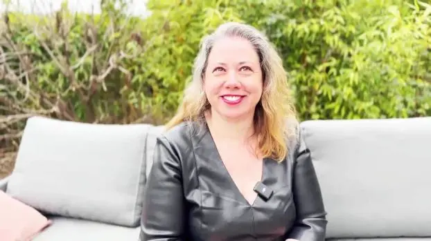 Jeny Wolf – Jeny, 47 years outdated, a self-confessed foodie!