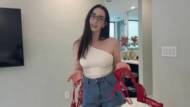 Violet Gray – International Stepsister Has A Date and Desires Stepbro’s Opinion