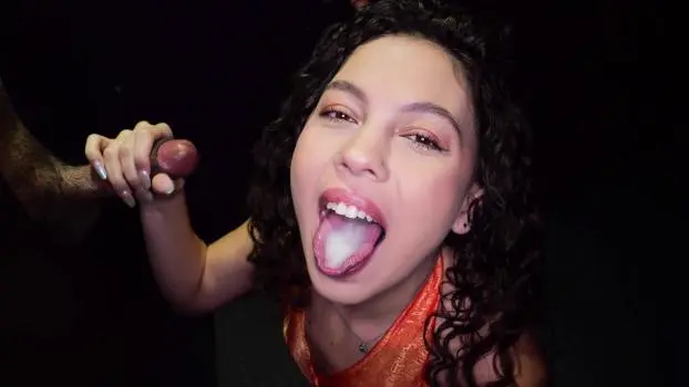 Satine Summers – Satine Summers’ Fifth Gloryhole
