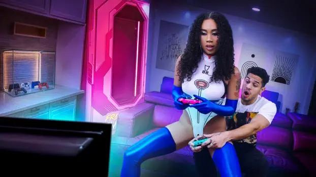 Skyla Solar – My Gamer Lady Fembot