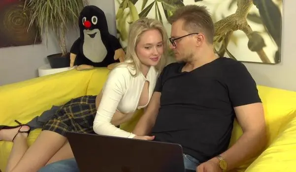 Jessie Ames – Horny blonde can’t watch for his onerous cock